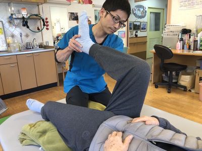 機能訓練室での運動