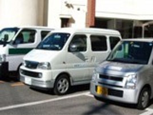 駐車場の車両