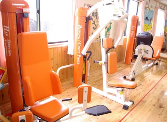 自然光の入る機能訓練室