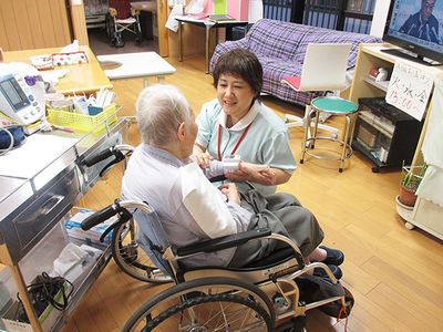 親身なスタッフと利用者の様子居室