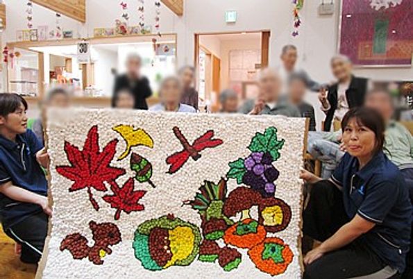 共同作品の展示リビング