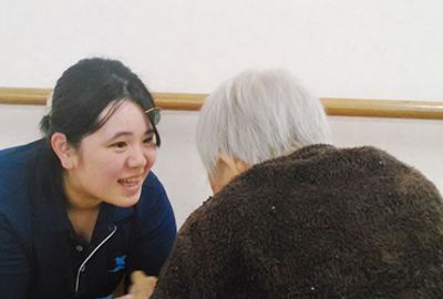 スタッフが交流する様子