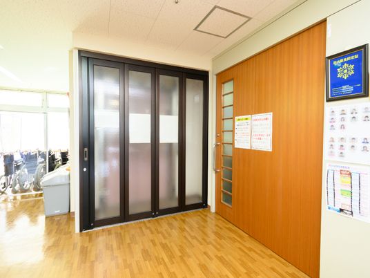 ガラス戸の導入口