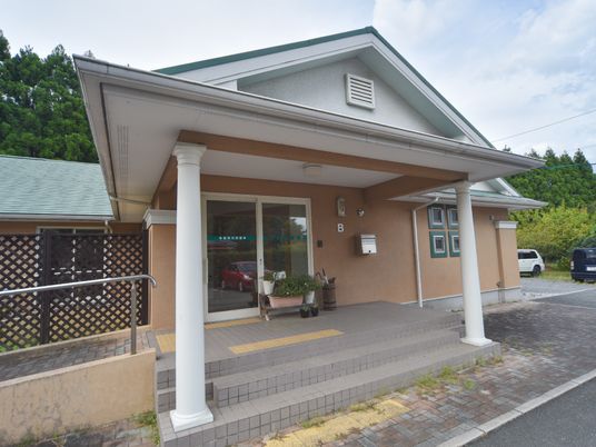 エントランスの外観
