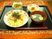 和やかな食事の場面