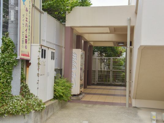 エントランス通路の様子