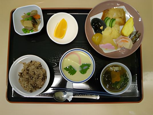 多彩な料理の盛り付け