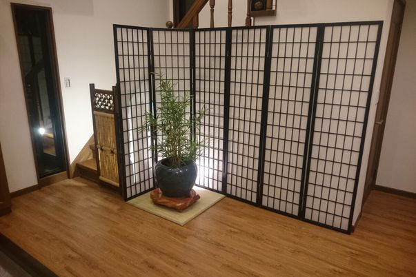 観葉植物のある和室