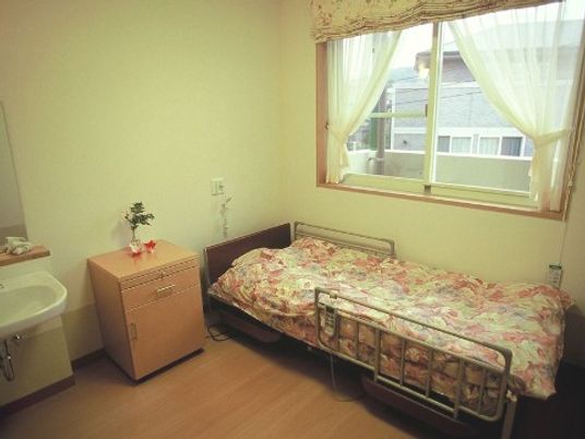 清潔な個室の居室