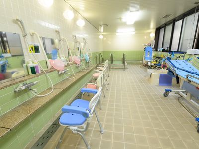 清潔な浴室設備