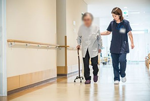歩行を支援する廊下