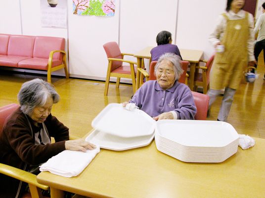 居室で活動する利用者