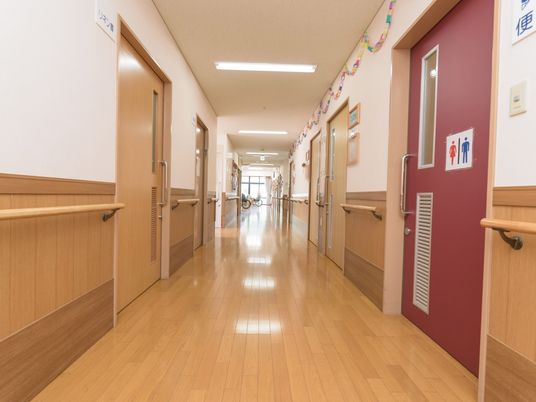 清潔な廊下の風景