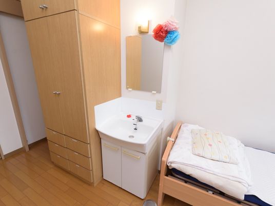 整理された居室の一角