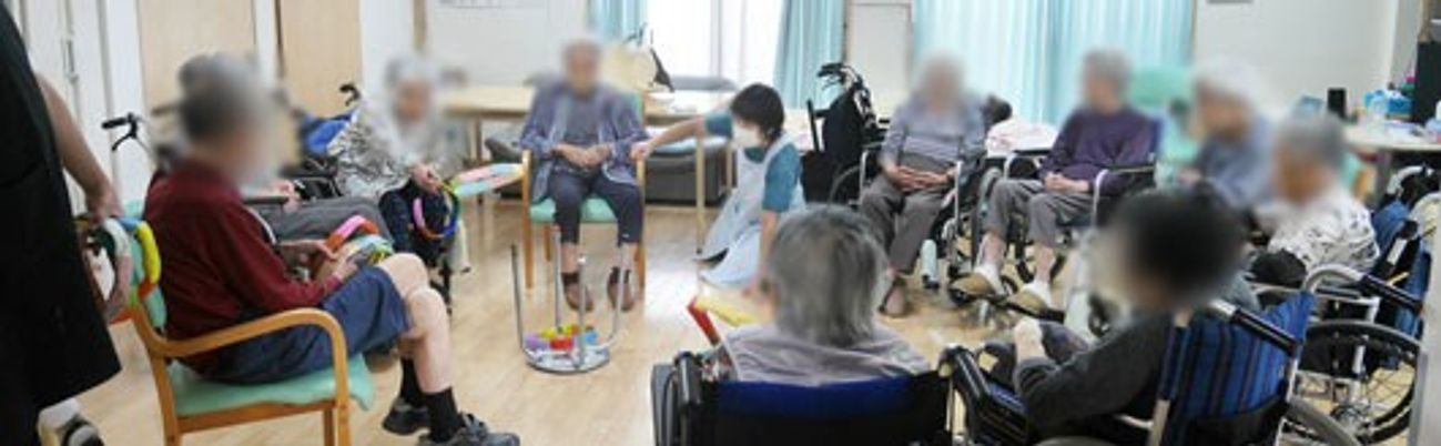 車椅子の方々の集まり