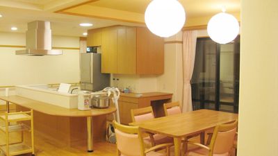明るいダイニングキッチン