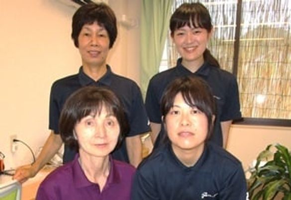 笑顔で寄り添うスタッフ
