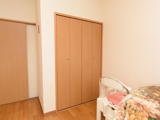 居室のクローゼット扉