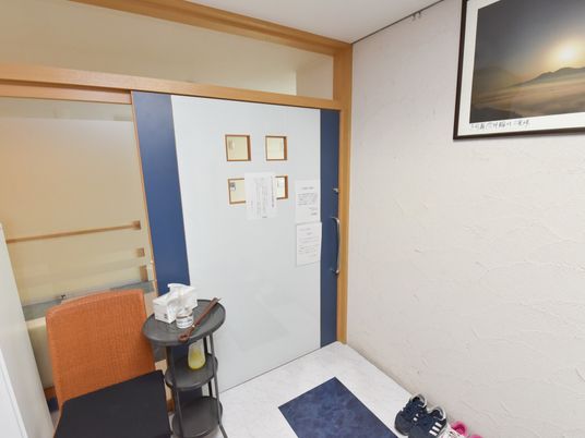 エントランスと掲示物