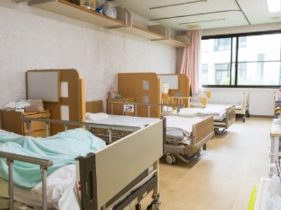 窓際の多床室