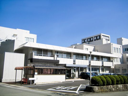 明るい日差しの居室