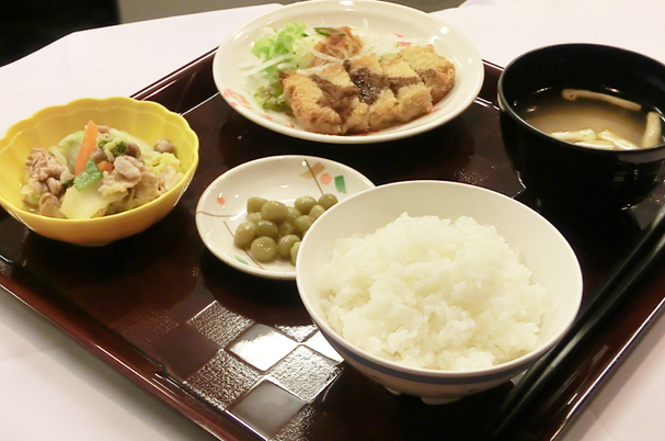 食事のトレー