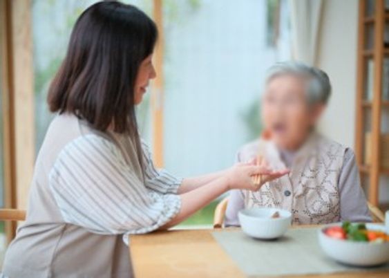 自然光の入る明るい部屋