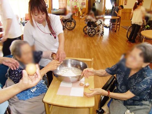 和やかな料理体験