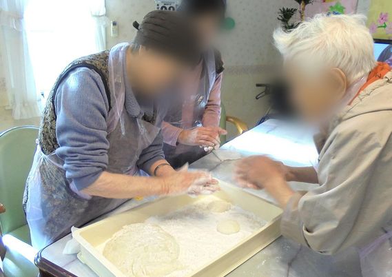 和やかな活動の様子
