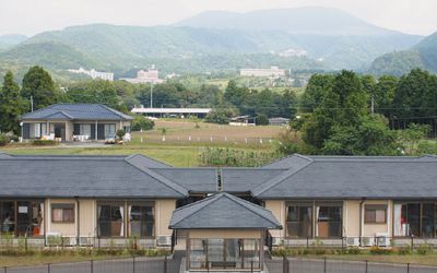 自然に囲まれた施設