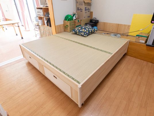 広々とした畳の和室