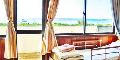 海が見える明るい居室