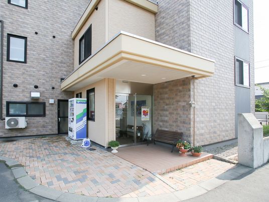 清潔感のあるエントランス