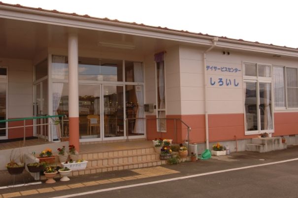 施設エントランス