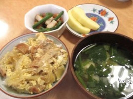 温かい食事の提供
