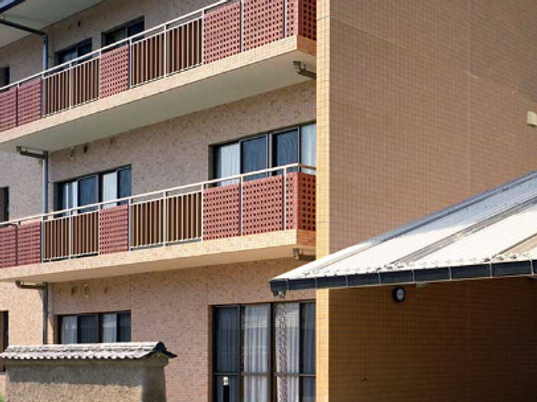 3階建ての外観