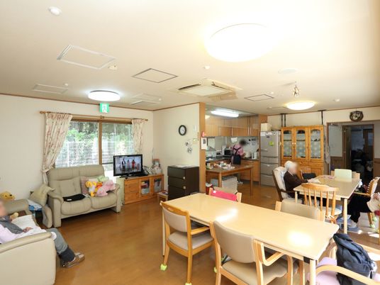 共有リビングの日常風景