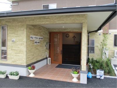 清潔感溢れるエントランス