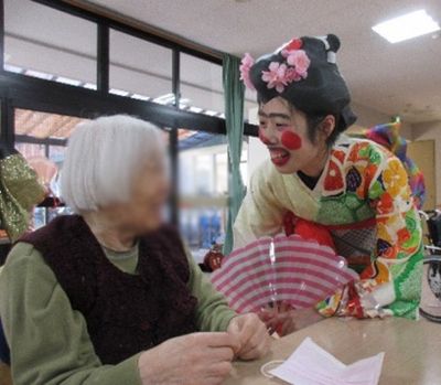 楽しげな交流の場