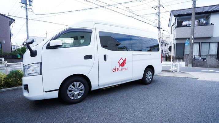 送迎用車両