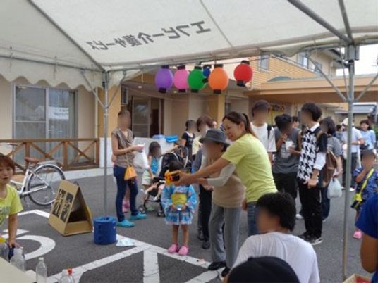 イベント風景の人々