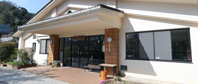 広々とした入口