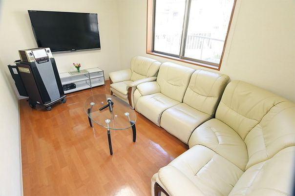 落ち着いたくつろぎの部屋