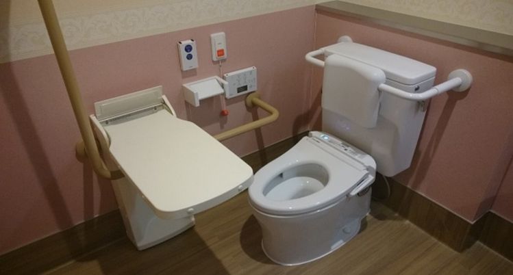 安全設備が整ったトイレ