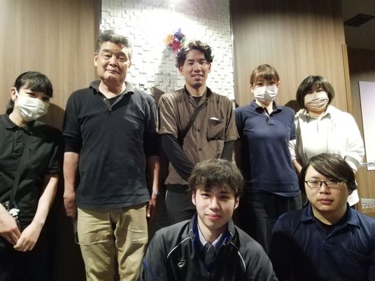 職員の集合写真