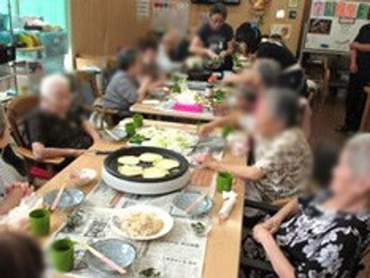 食事風景のダイニングルーム