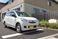 建物前の駐車場