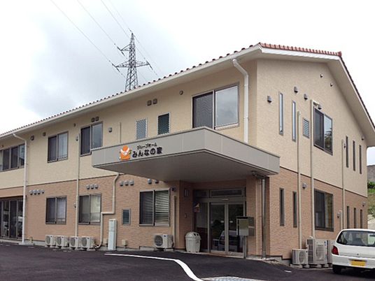 シンプルで落ち着いた外観