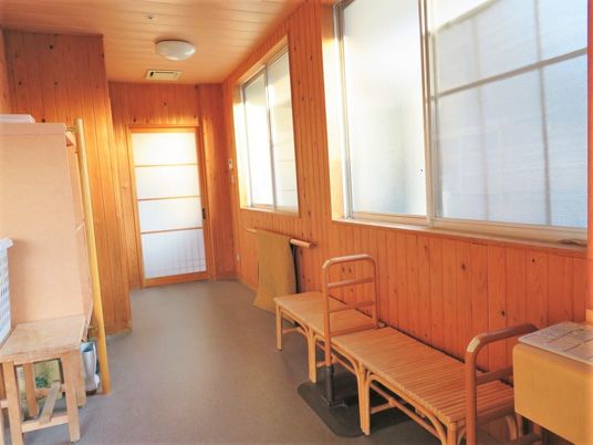 和風の明るい廊下
