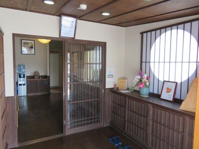 和風のエントランス風景